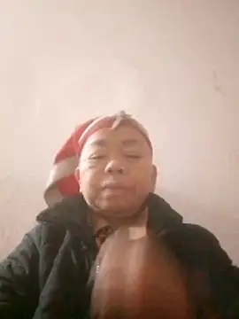 VangLe73 online show from November 22, 1:36 pm