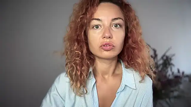 Reddgiirl online show from October 9, 7:01 am