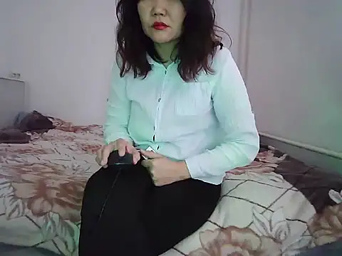 sakuradelreina online show from December 19, 3:54 am