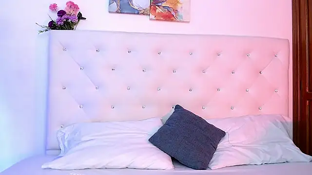 molly curvyhot online show from November 28, 1:14 pm