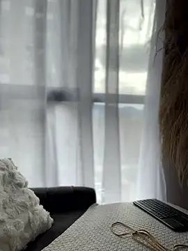 Sofi Leal online show from November 25, 12:51 pm