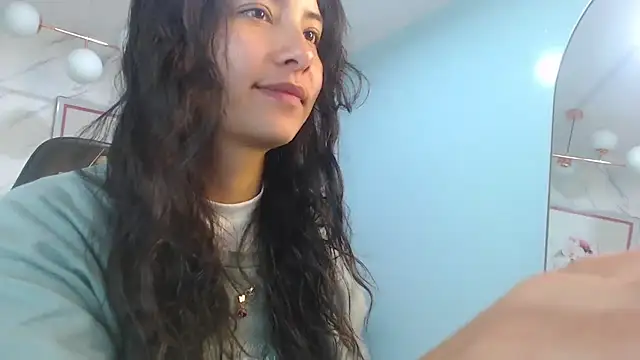 victoria hernandez t  online show from July 29, 1:22 pm