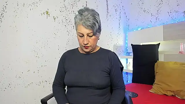 Snapshot of JaddeWalker chatting on October 12, 11:56 am JaddeWalker online show from October 12, 11:56 am