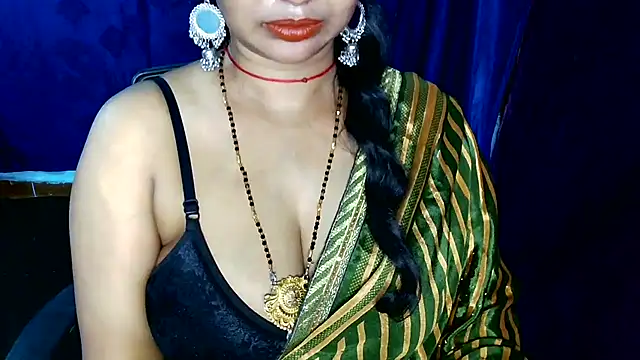 QUEEN SAKHI- online show from June 6, 7:42 pm