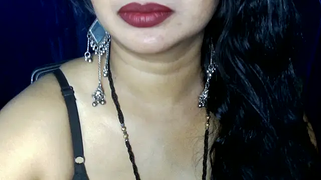 QUEEN SAKHI- online show from July 20, 6:19 pm