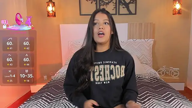 Snapshot of Camila_Bustamante chatting on September 8, 3:11 pm Camila Bustamante online show from September 8, 3:11 pm