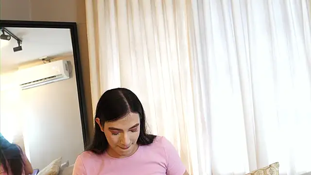 Ariaa Isabell online show from June 25, 6:53 pm