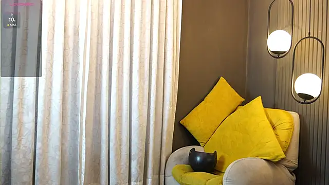 Ariaa Isabell online show from June 11, 6:38 pm