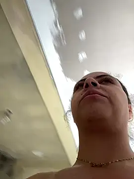 Chloe Leaozinho online show from July 15, 5:50 pm