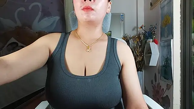 lyly asian online show from July 19, 1:35 pm