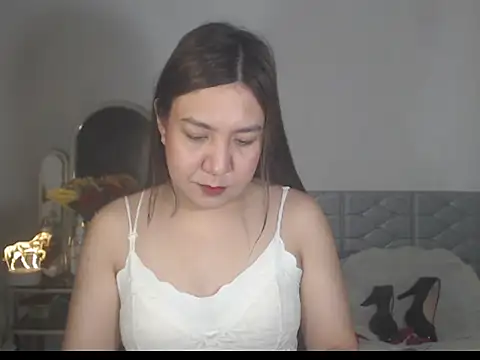 stellahugeX online show from November 4, 4:56 pm