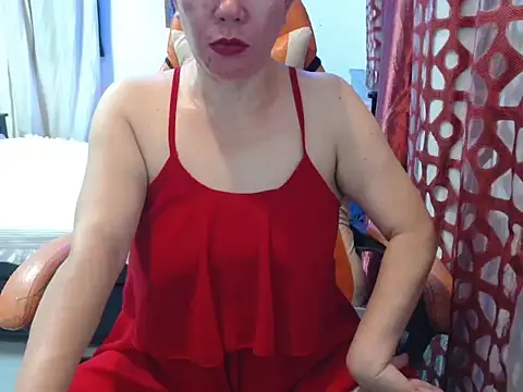 Snapshot of VerySexyCeline chatting on October 14, 3:47 pm VerySexyCeline online show from October 14, 3:47 pm