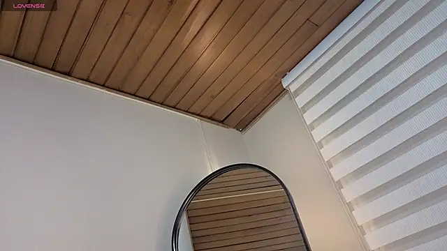 ashly jones  online show from March 14, 4:46 am