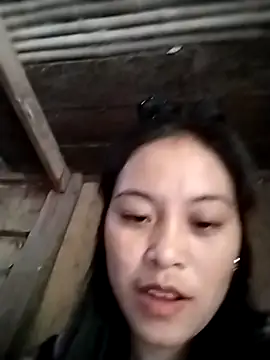 Snapshot of Maipm18 chatting on October 18, 3:42 am Maipm18 online show from October 18, 3:42 am
