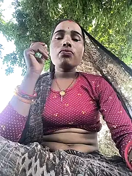 Hot raaani online show from September 9, 5:18 am