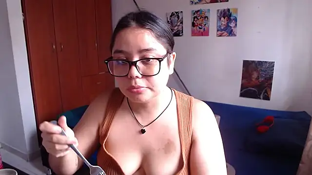 Snapshot of saenz_eymi chatting on September 26, 7:00 pm saenz eymi online show from September 26, 7:00 pm