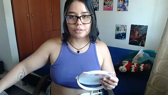Snapshot of saenz_eymi chatting on September 15, 7:10 pm saenz eymi online show from September 15, 7:10 pm