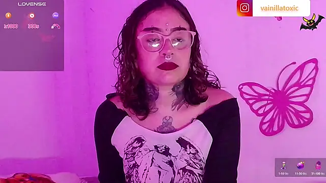 vainilla doll online show from November 13, 4:50 pm