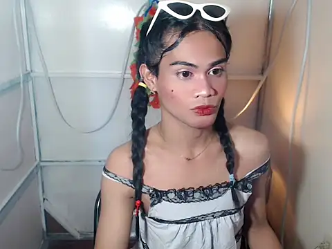 bellalot online show from March 7, 2:51 am