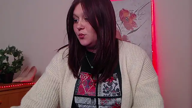 Alisawoods  online show from April 28, 12:31 pm