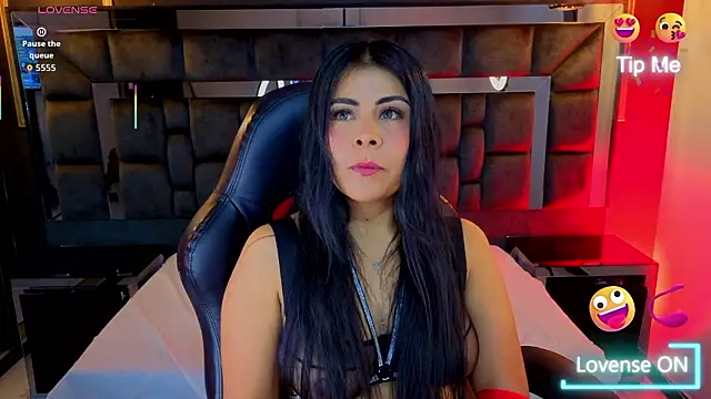 Aniajoness  online show from March 7, 4:19 am