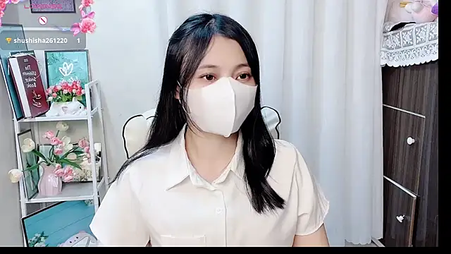 phuongnhi  online show from June 25, 12:18 pm