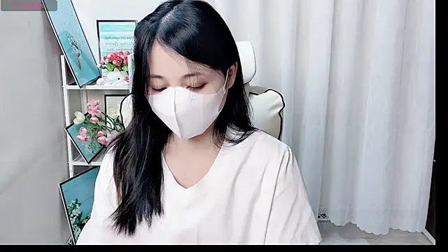 phuongnhi  online show from July 28, 11:39 am