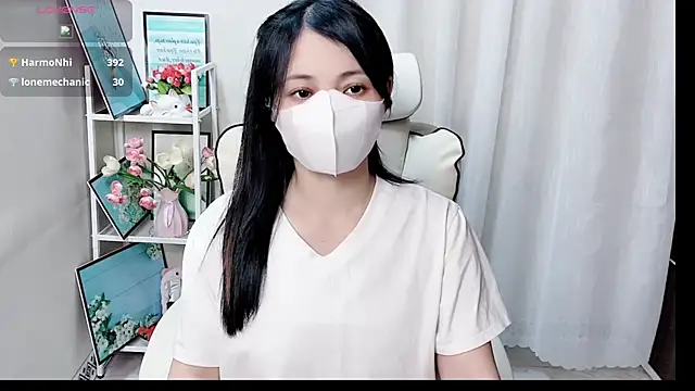 phuongnhi  online show from July 28, 2:13 pm