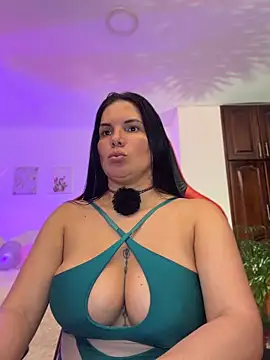 carol cruz133 online show from May 6, 11:31 pm