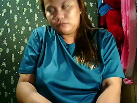 yuana25 online show from June 17, 11:33 am