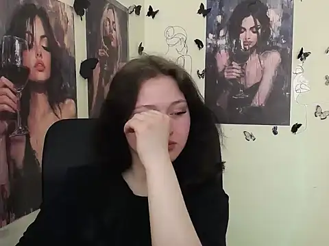 LadyAlice  online show from April 28, 6:28 am