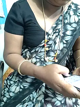 Snapshot of lolida69thamil chatting on October 6, 4:23 pm lolida69thamil online show from October 6, 4:23 pm