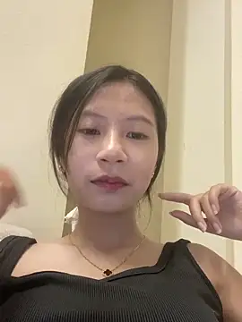 Snapshot of Lil-Gi chatting on September 10, 4:07 pm Lil-Gi online show from September 10, 4:07 pm
