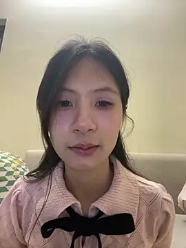 Snapshot of Lil-Gi chatting on September 17, 3:43 pm Lil-Gi online show from September 17, 3:43 pm