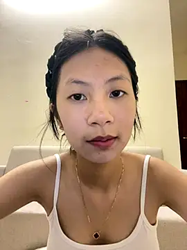 Snapshot of Lil-Gi chatting on October 11, 3:26 pm Lil-Gi online show from October 11, 3:26 pm