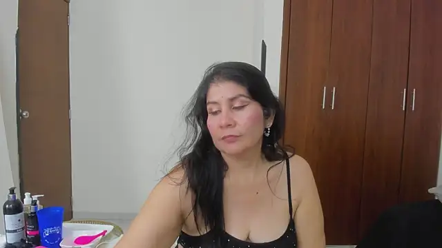 kiraGeiner online show from July 3, 3:23 am