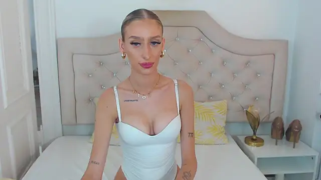 NatalieSensual online show from June 13, 12:24 pm