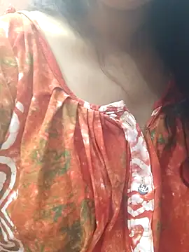 Hot-rima online show from July 6, 2:55 pm