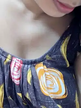 Hot-rima online show from July 7, 3:59 pm