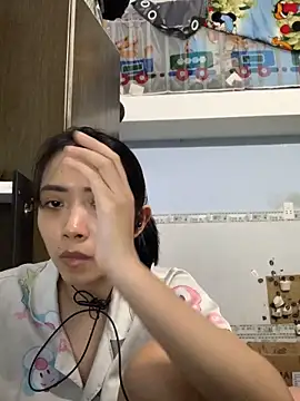 Snapshot of Minee1202 chatting on October 15, 7:33 am Minee1202 online show from October 15, 7:33 am