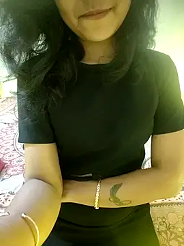 Snapshot of Snaya-baby chatting on October 3, 3:50 pm Snaya-baby online show from October 3, 3:50 pm