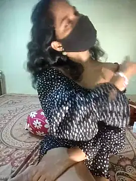 Snapshot of Snaya-baby chatting on October 16, 6:43 pm Snaya-baby online show from October 16, 6:43 pm