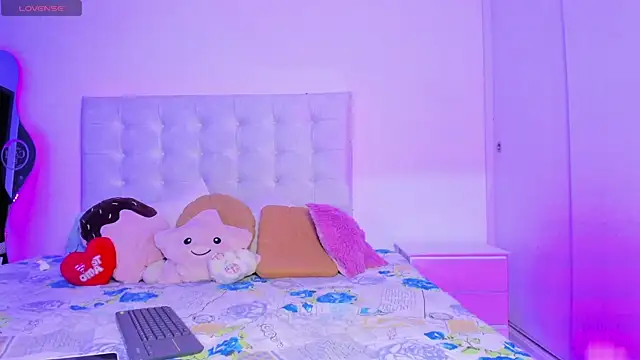 Baby Steff online show from September 24, 3:05 am