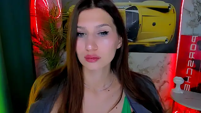 Mollyinyourmind online show from February 15, 12:46 am