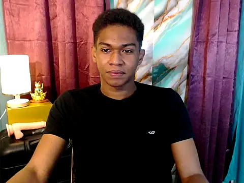 Milagrosa xx online show from February 5, 8:45 pm