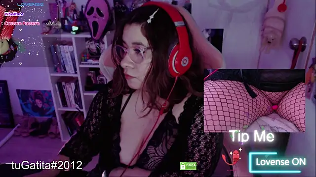 Pink girl0n online show from October 19, 12:45 am