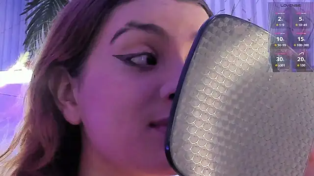 Naomy tay1 online show from July 9, 3:31 am