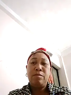 Mamapm20 online show from October 11, 9:50 pm