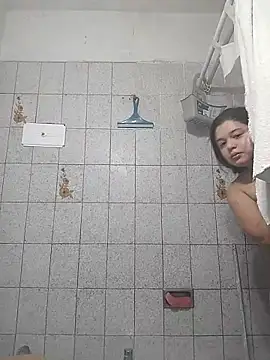 Auroraluna - online show from February 20, 9:48 pm