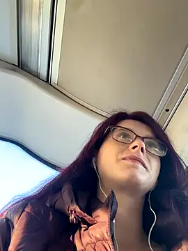 raen001 online show from November 21, 9:00 am